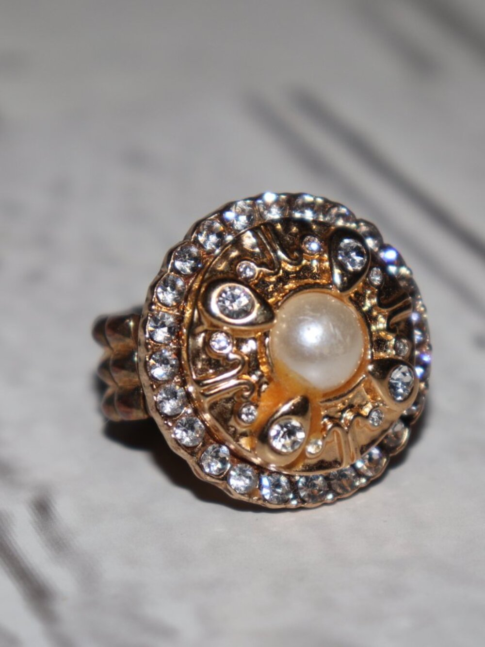 ✨ Gold Pearl & CZ Stretch Ring · Adjustable 6–8 Vintage‑inspired design ·